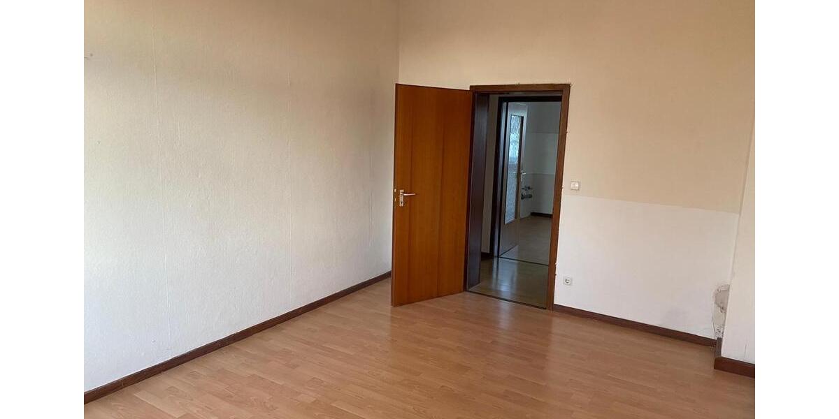 4 Zimmer, Charmante Altbauwohnung in guter Lage 4 zimmer