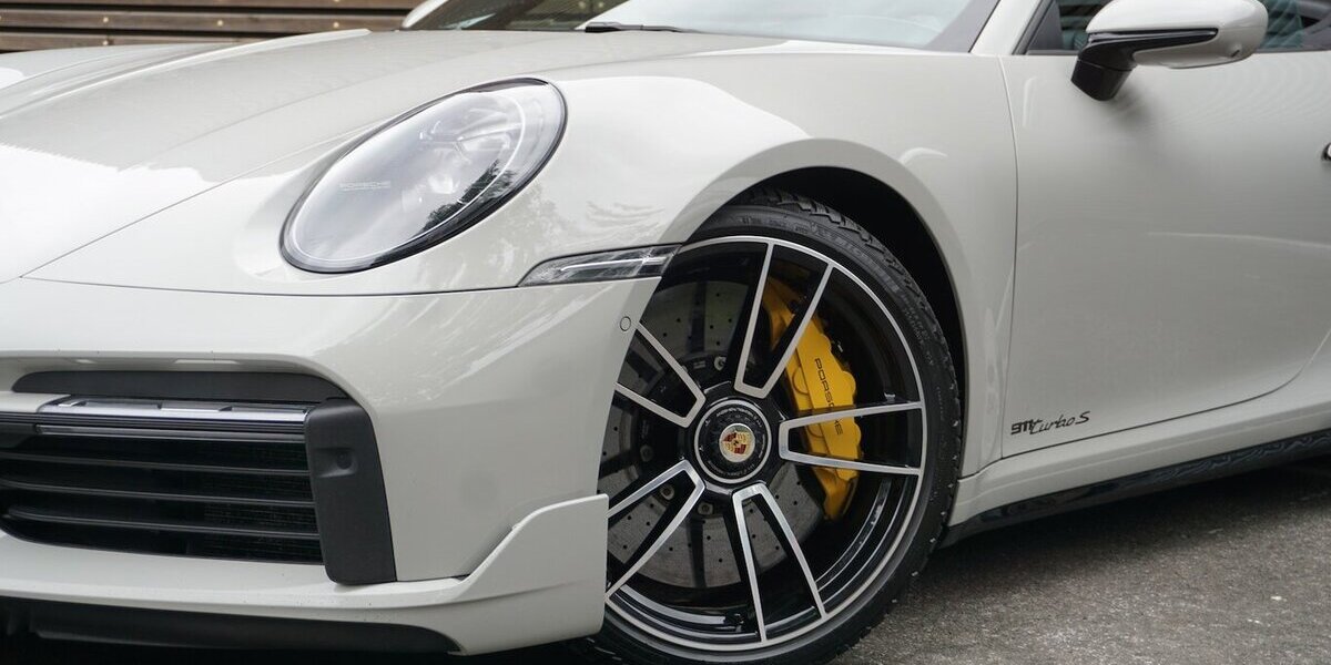 Porsche 911 992 Turbo S Burm Approved Aero Matrix 105.961 km 175.900 &euro; Wuppertal 42327