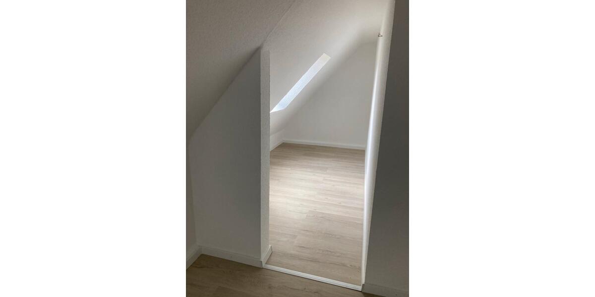 Dachgeschoßwohnung Herne Eickel - 3 Zimmer, 66 m&sup2;, 535&euro; | Angebot:25075996