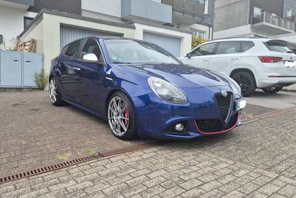 Alfa Romeo Giulietta 129.000 km 12.300 &euro; Wuppertal 42119