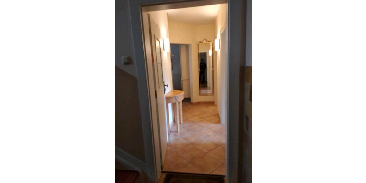 Hochparterre Wuppertal Dönberg - 2 Zimmer, 60 m&sup2;, 830&euro; | Angebot:25286282