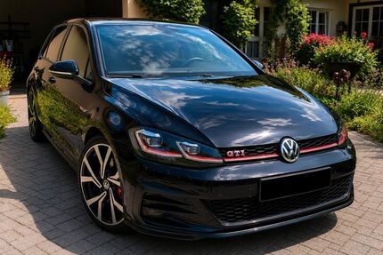 VW Golf 174.499 km 22.990 &euro; Oberhausen 46049