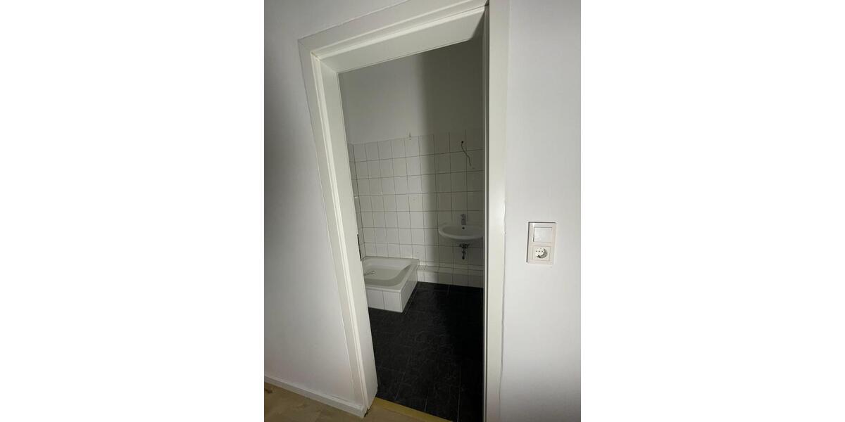 Etagenwohnung Wuppertal Arrenberg - 1 Zimmer, 39 m&sup2;, 455&euro; | Angebot:26169957