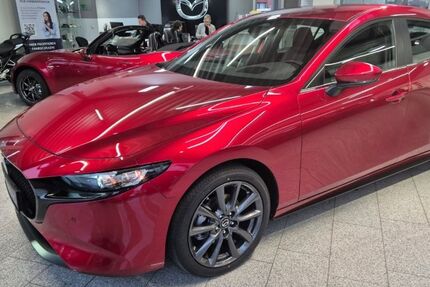 Mazda 3 2.728 km 27.000 &euro; Datteln 45711