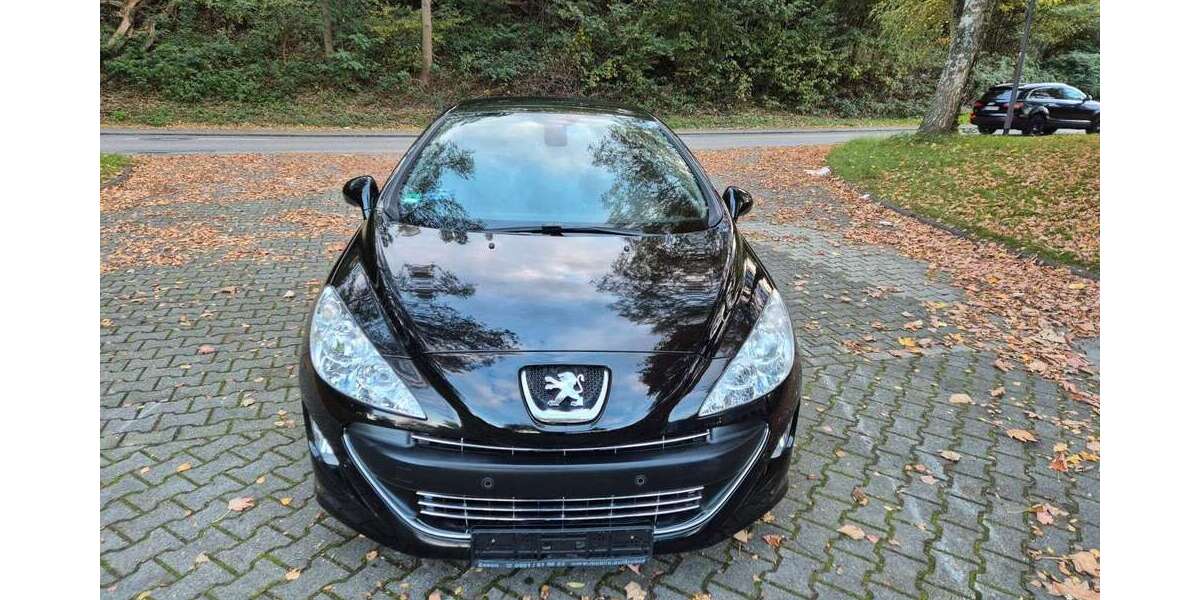 Peugeot 308 98.000 km 6.999 &euro; Essen 45356