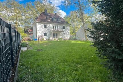 Freistehendes Haus, Tolle Nachbarschaft, großes Grundstück 13 zimmer