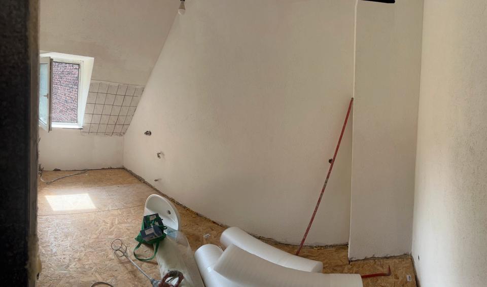 Dachgeschoßwohnung Gelsenkirchen Ückendorf - 4 Zimmer, 100 m&sup2;, 700&euro; | Angebot:26336397