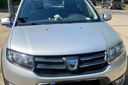 Dacia Sandero 93.000 km 5.200 € Essen 45136