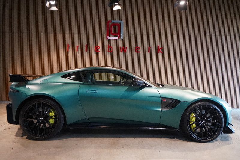 Aston Martin V8 Vantage 9.500 km 139.941 &euro; Duisburg 47228