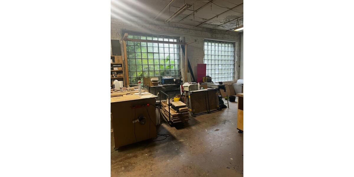 Atelier- oder Werkstattfläche für Kreative zimmer