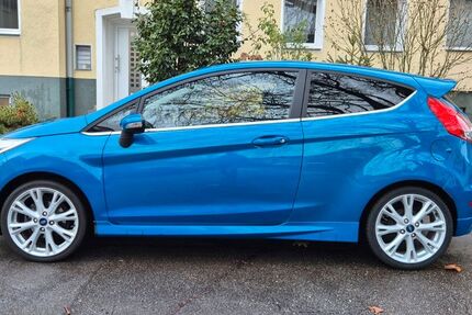 Ford Fiesta 114.000 km 6.700 € Essen 45144