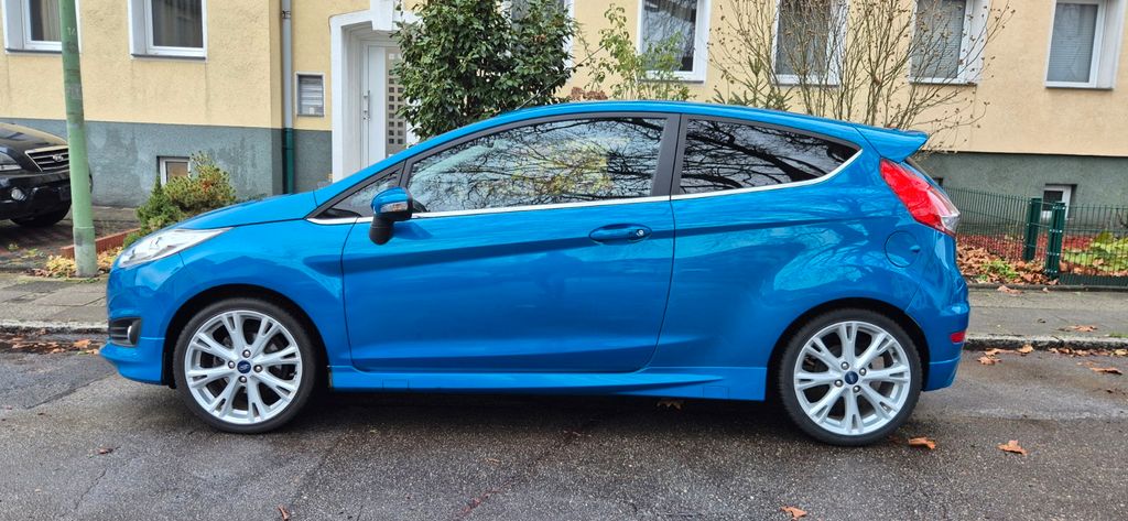 Ford Fiesta 114.000 km 6.700 &euro; Essen 45144