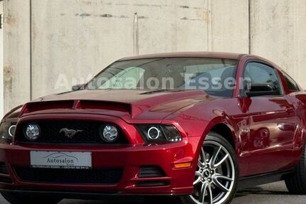 Ford Mustang 64.254 km 25.490 &euro; Essen 45141
