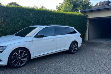 Skoda Superb 152.000 km 19.500 € Hagen 58099