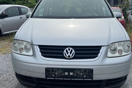 VW Touran 176.778 km 2.990 &euro; Duisburg 47138