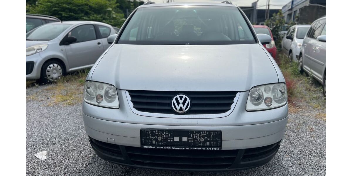 VW Touran 176.778 km 2.990 &euro; Duisburg 47138