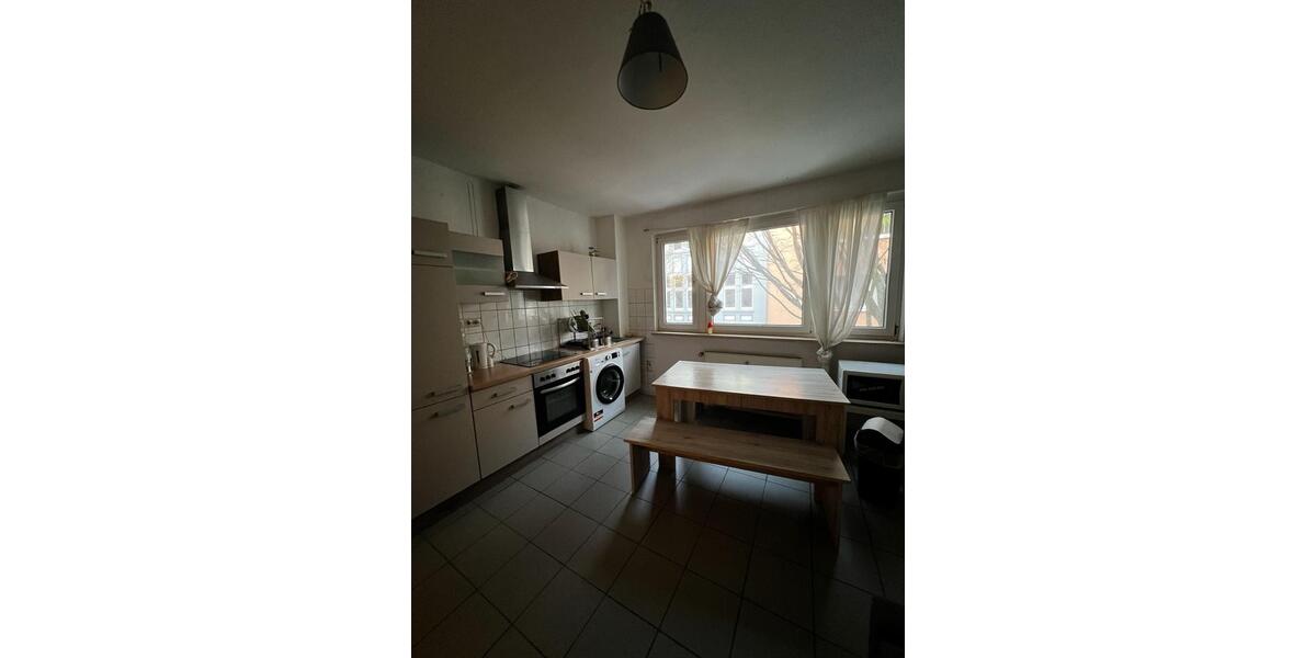 Etagenwohnung Bochum Wiemelhausen - 2 Zimmer, 80 m&sup2;, 550&euro; | Angebot:25216057