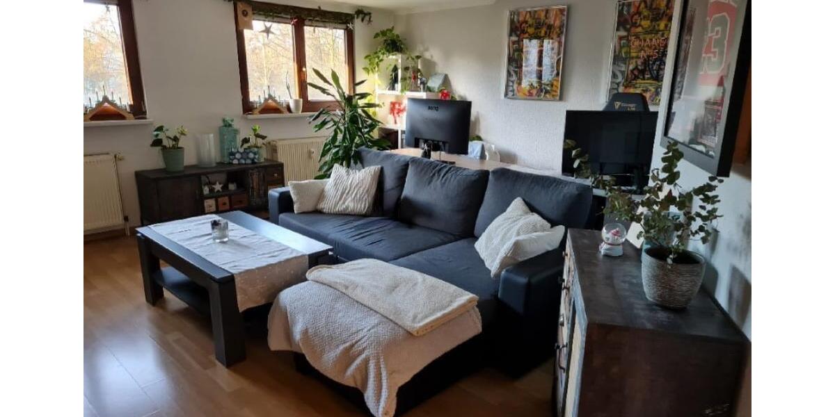 Oberhausen Dümpten ruhige DG Wohnung ab 1.3.26 zimmer
