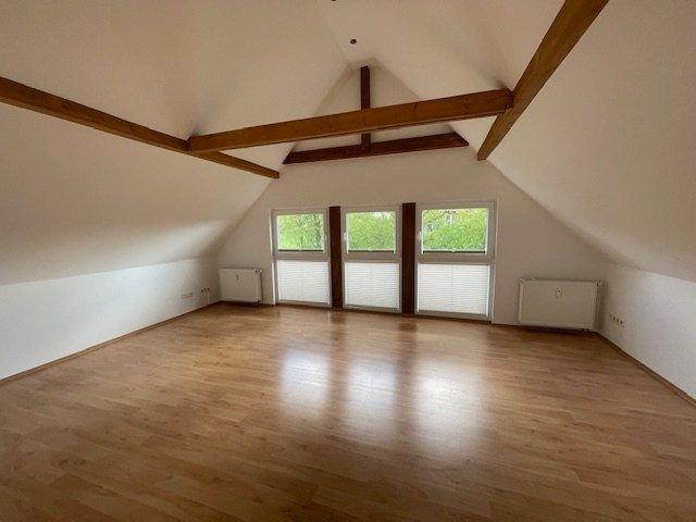 Dachgeschoßwohnung Wuppertal Gemarkung Nächstebreck - 2 Zimmer, 50 m&sup2;, 500&euro; | Angebot:26184826