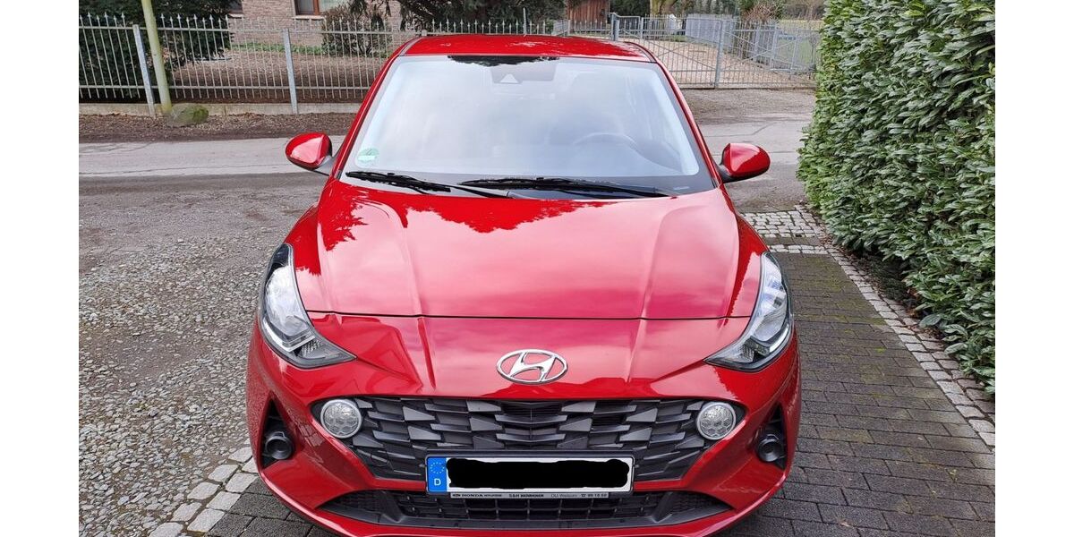 Hyundai i10 8.200 km 12.500 &euro; Dinslaken 46535