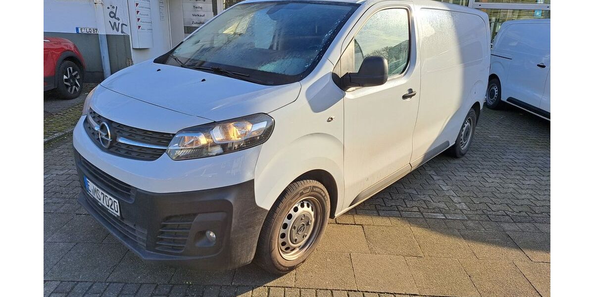 Opel Vivaro 110.000 km 16.790 &euro; Essen 45307