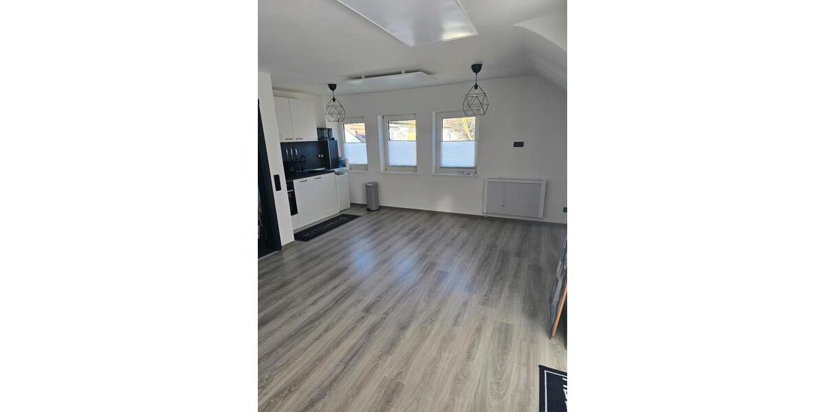 Dachgeschoßwohnung Ratingen - 2 Zimmer, 50 m&sup2;, 800&euro; | Angebot:25044434