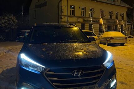 Hyundai TUCSON 94.000 km 15.000 &euro; Duisburg-Walsum 47178