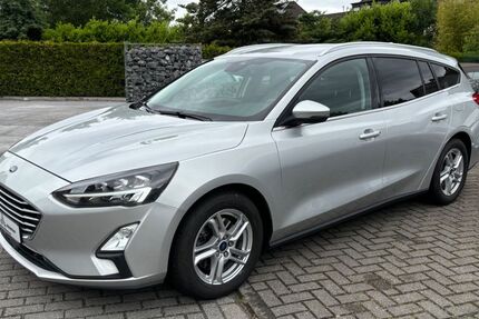 Ford Focus 105.000 km 13.950 € Mülheim / Ruhr 45473