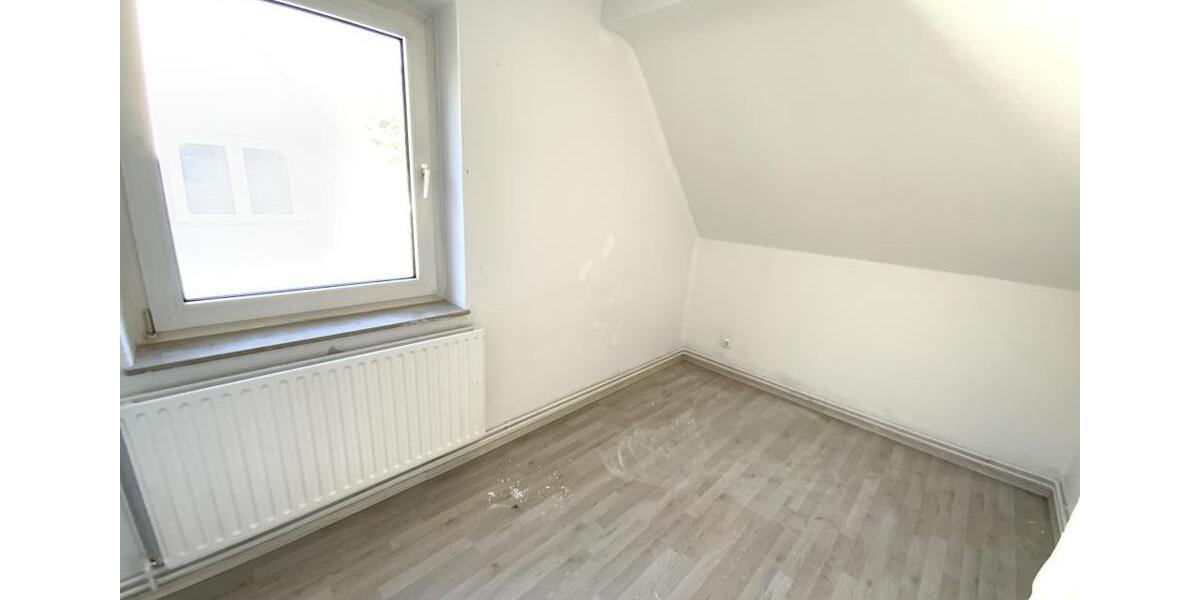 Dachgeschoßwohnung Gelsenkirchen Gelsenkirchen-Nord - 3 Zimmer, 54 m&sup2;, 389&euro; | Angebot:26085839