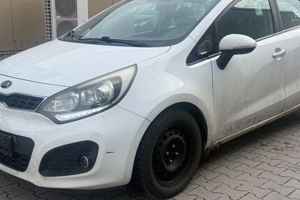 Kia Rio 158.320 km 2.200 &euro; Gelsenkrichen 45884
