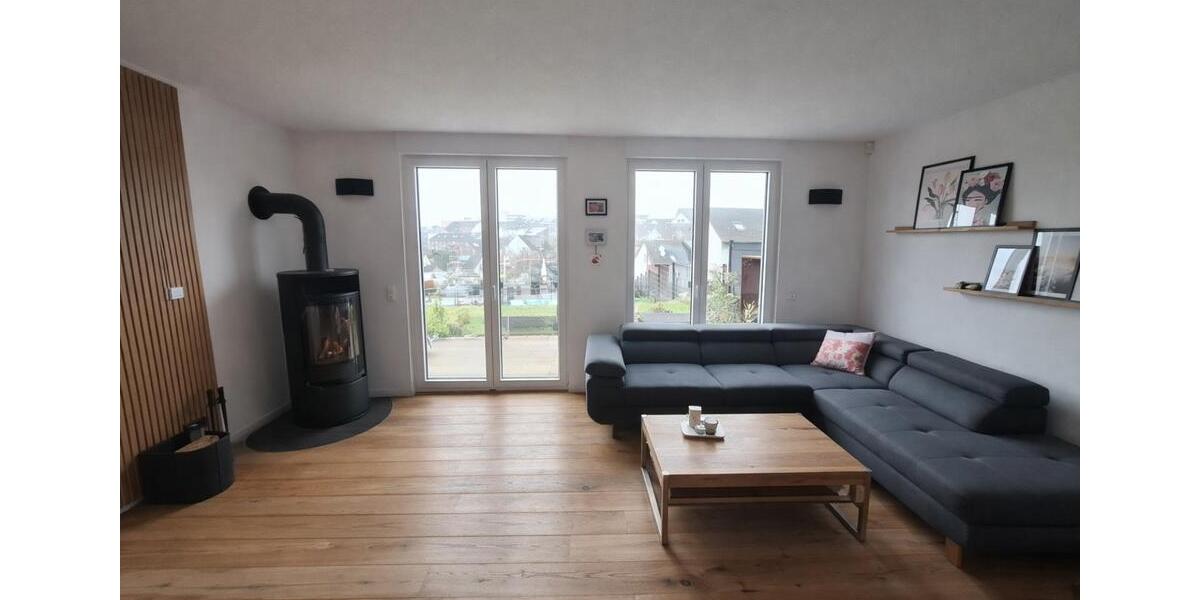 Neubau zu Verkaufen, Solar, Wärmepumpe, Kamin, Poolvorbereitung 5 zimmer