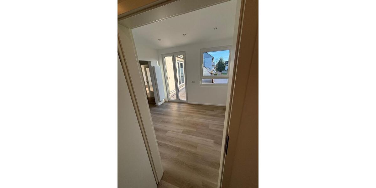 Etagenwohnung Duisburg Huckingen - 2 Zimmer, 86 m&sup2;, 950&euro; | Angebot:26145718