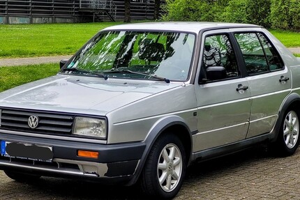 VW Jetta 184.000 km 4.000 € Düsseldorf 40213