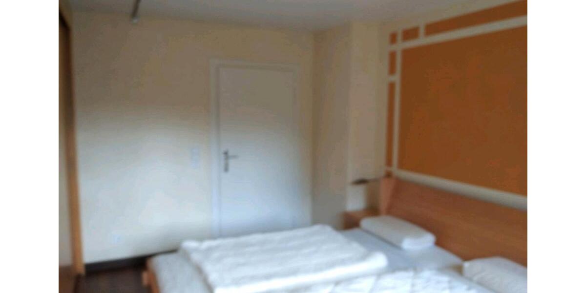 Hochparterre Wuppertal Dönberg - 2 Zimmer, 60 m&sup2;, 830&euro; | Angebot:25286282