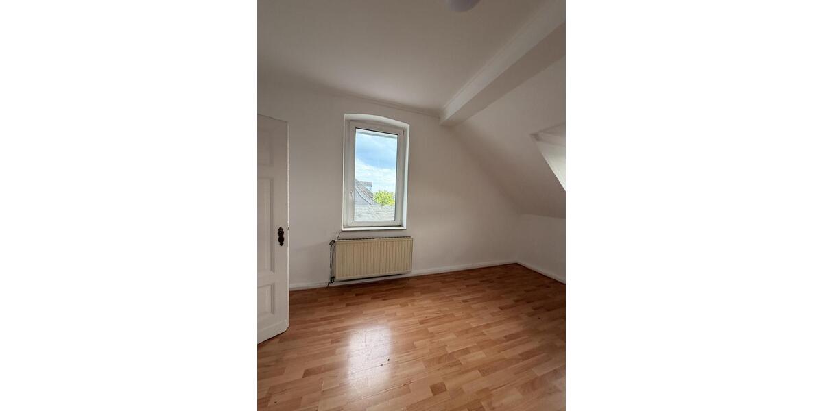 Dachgeschoßwohnung Recklinghausen König Ludwig - 4 Zimmer, 93 m&sup2;, 760&euro; | Angebot:26270304