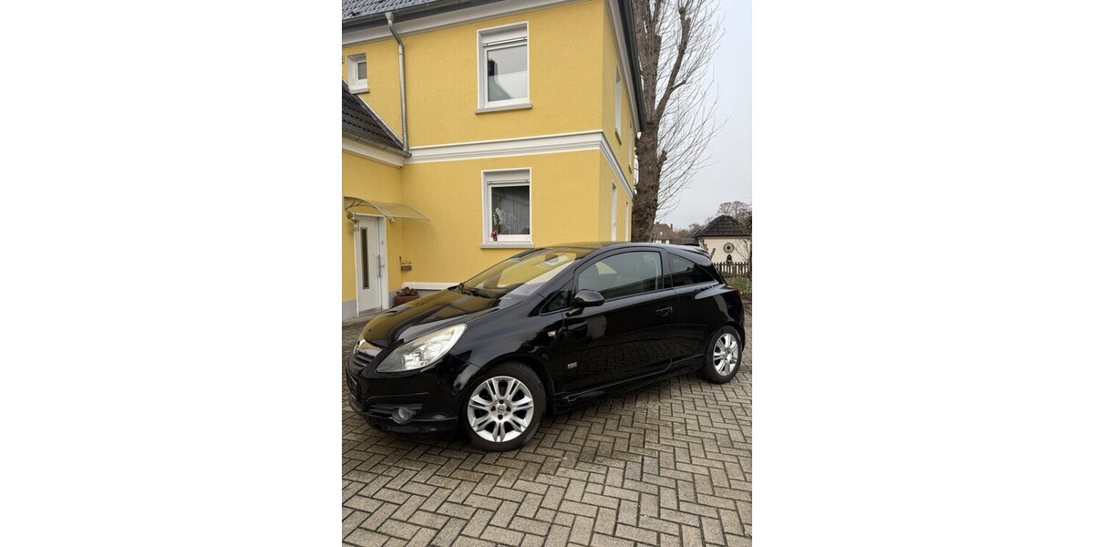 Opel Corsa D 144.000 km 3.799 &euro; Dortmund 44135
