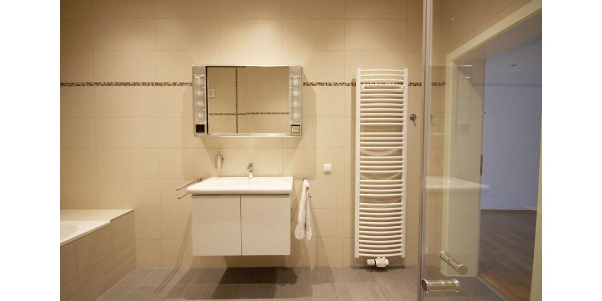 Maisonettenwohnung Oberhausen Biefang - 2.5 Zimmer, 116 m&sup2;, 870&euro; | Angebot:26145175