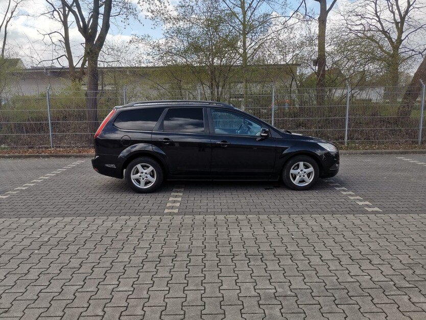 Ford Focus II Kombi 244.000 km 3.500 € Witten 58452