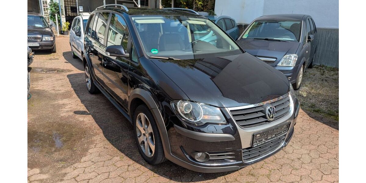 VW Touran 189.880 km 5.990 &euro; Mülheim-Ruhr 45473