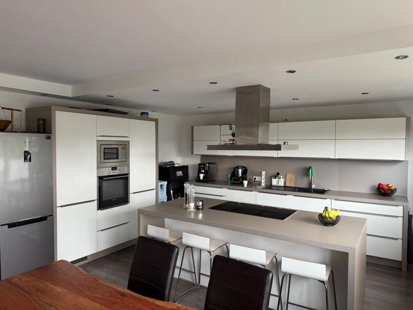 Familienfreundliche Traumwohnung mit Balkon & moderner Küche i zimmer