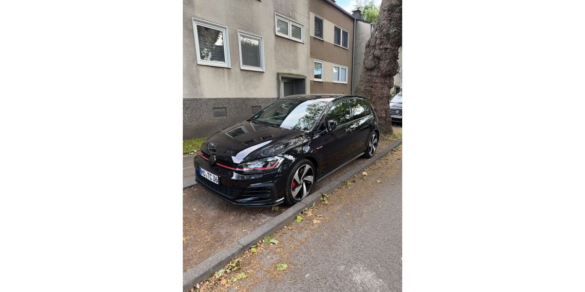 VW Golf 97.700 km 21.000 &euro; Dinslaken 46537