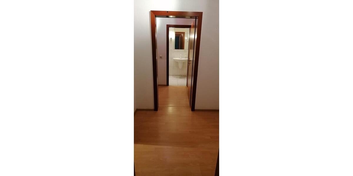 Hochparterre Ratingen Tiefenbroich - 2 Zimmer, 64 m&sup2;, 210.000&euro; | Angebot:26959481