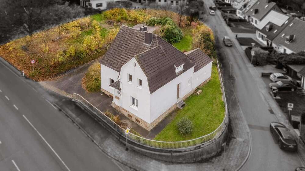 Haus zum Kaufen in Witten 599.000 € 160 m² 8 zimmer