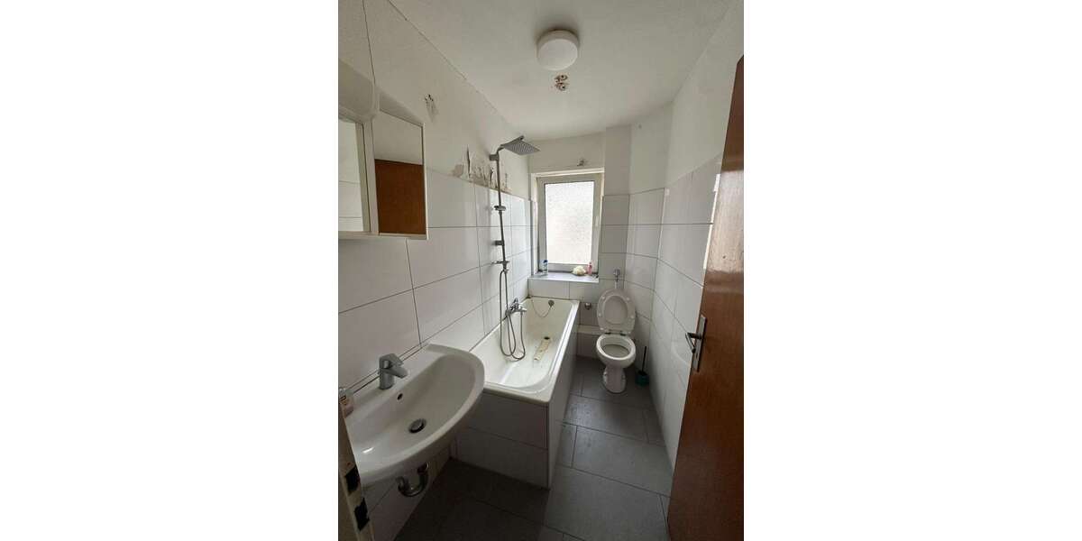 Etagenwohnung Bochum Harpen - 5 Zimmer, 100 m&sup2;, 981&euro; | Angebot:24406580