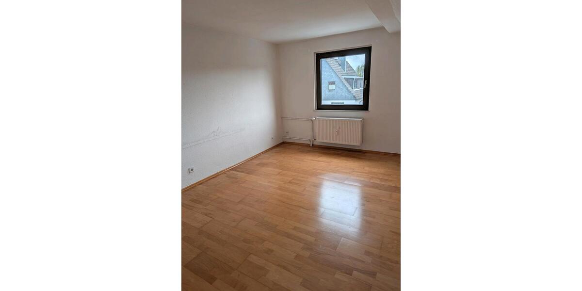 Dachgeschoßwohnung Bochum Eppendorf - 2 Zimmer, 55 m&sup2;, 535&euro; | Angebot:26045524