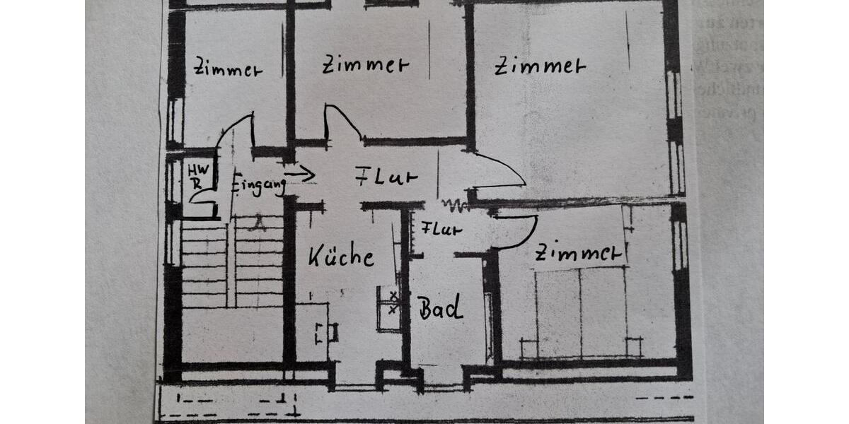 ! Vier ZKB * HWR * Keller und Garten-Mitnutzung ! 4 zimmer