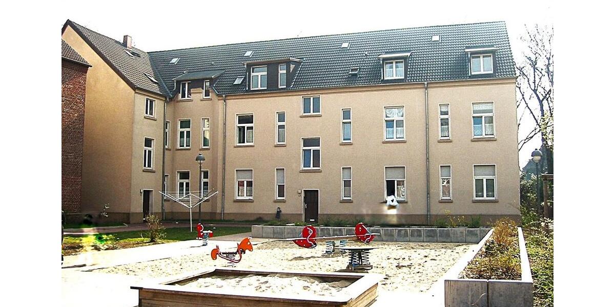 Dachgeschoßwohnung Duisburg Hamborn - 3.5 Zimmer, 79 m&sup2;, 456&euro; | Angebot:26597038