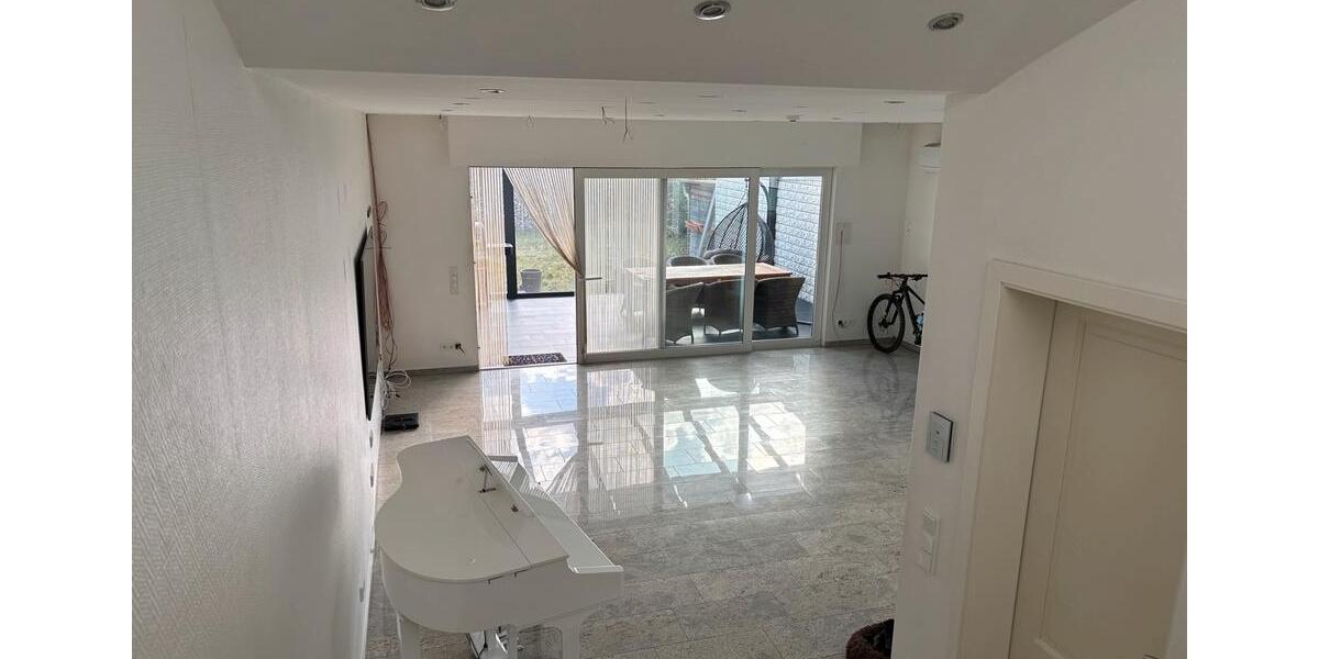 Doppelhaushälfte Dinslaken - 4 Zimmer, 121 m&sup2;, 480.000&euro; | Angebot:25304625