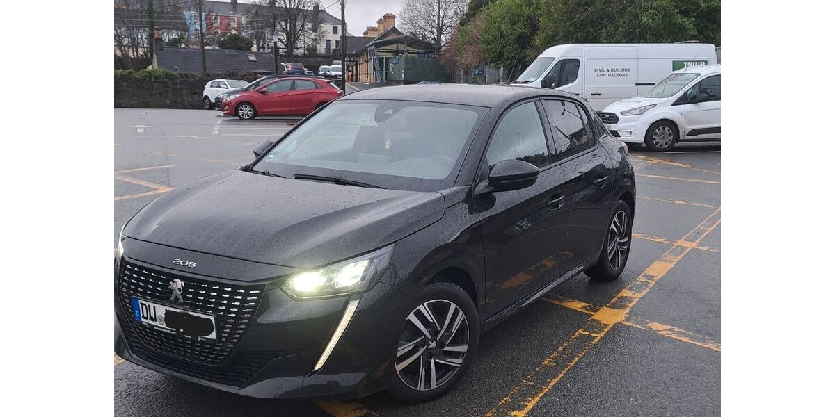 Peugeot 208 35.000 km 17.500 &euro; Duisburg 47249