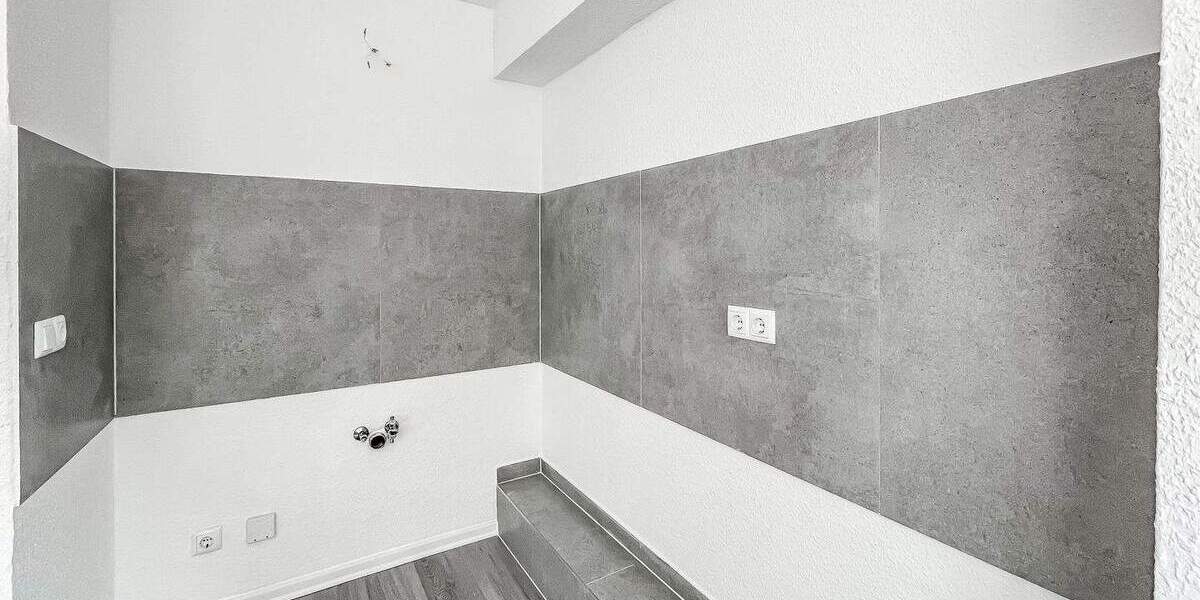 1 Zimmer - renoviert - zentrale Lage 1 zimmer